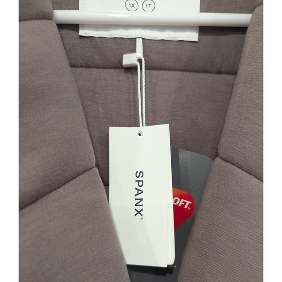 NWT Spanx Air Essentials Puffy Vest In Smoke Size 1X - Picture 8 of 13